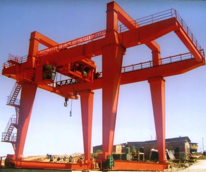 U型雙梁龍門吊 U型雙梁龍門吊